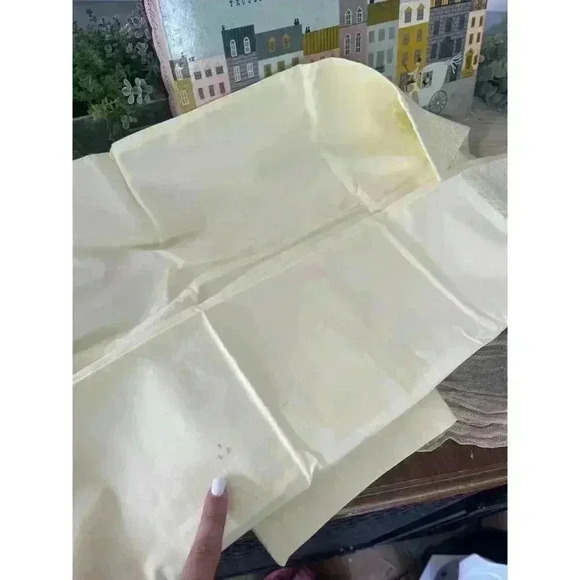 Fieldcrest Trousseau Luxury Sheet + Pillow case yellow duchess hem gift‎ set box - Picture 3 of 4